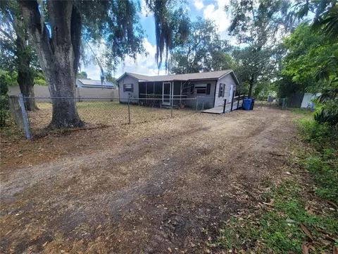 2831 N Valrico Rd, Seffner, FL 33584