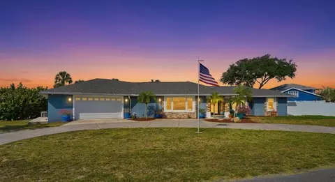 314 S Shore Dr, Osprey, FL 34229