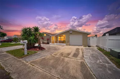 4009 Star Island Dr, Holiday, FL 34691