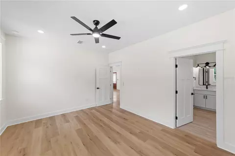 Bedroom - 35425 Nutmeg Dr, Webster, FL 33597 photo 2 of 9