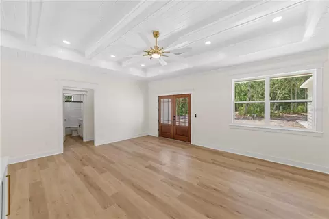 Living - 35425 Nutmeg Dr, Webster, FL 33597 photo 3 of 6