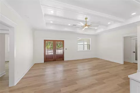 Living - 35425 Nutmeg Dr, Webster, FL 33597 photo 2 of 6