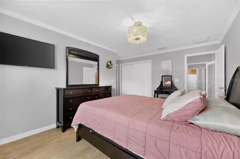 Bedroom - 2078 Shadow Pine Dr, Brandon, FL 33511 photo 5 of 11