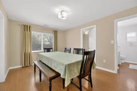 Dining - 2078 Shadow Pine Dr, Brandon, FL 33511 photo 2 of 3
