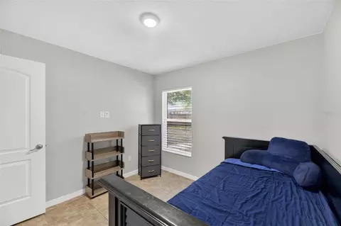 Bedroom - 2078 Shadow Pine Dr, Brandon, FL 33511 photo 10 of 11