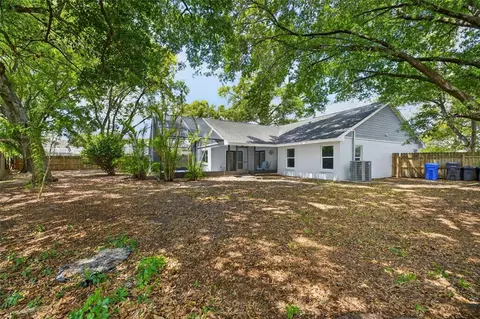 Exterior - 2078 Shadow Pine Dr, Brandon, FL 33511 photo 11 of 12