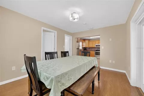 Dining - 2078 Shadow Pine Dr, Brandon, FL 33511 photo 3 of 3
