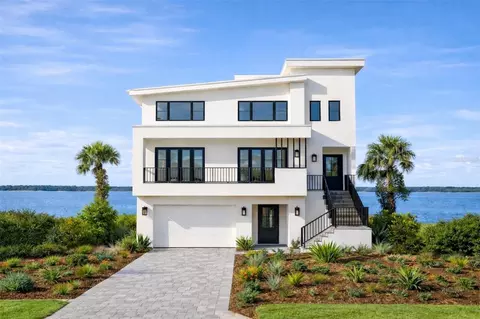 6043 Bayou Grande Blvd NE, Saint Petersburg, FL 33703