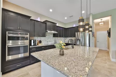 Kitchen - 14269 Skipping Stone Loop, Parrish, FL 34219 photo 3 of 5
