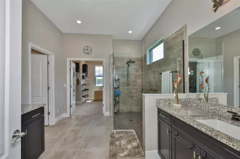 Bath - 14269 Skipping Stone Loop, Parrish, FL 34219 photo 2 of 4