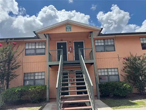 12404 Hibiscus Oak Pl #202, Tampa, FL 33612