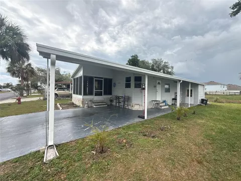 34034 Estates Ln, Wesley Chapel, FL 33543