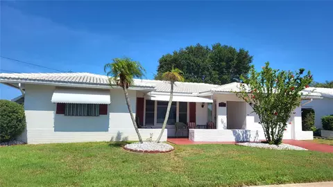 9660 44th St N, Pinellas Park, FL 33782