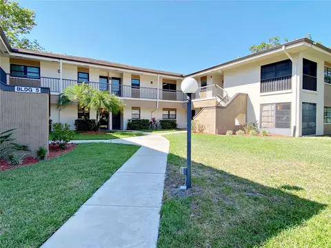 2700 Nebraska Ave #5-105, Palm Harbor, FL 34684