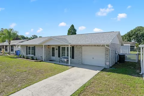 Exterior - 11403 Fillmore Ave, Seffner, FL 33584 photo 2 of 7