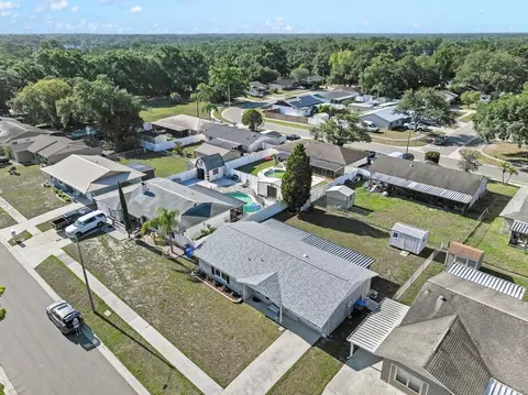View/Area - 11403 Fillmore Ave, Seffner, FL 33584 photo 2 of 8