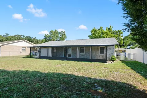 Exterior - 11403 Fillmore Ave, Seffner, FL 33584 photo 7 of 7