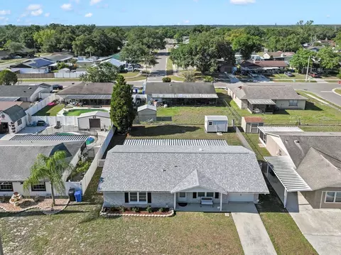 View/Area - 11403 Fillmore Ave, Seffner, FL 33584 photo 8 of 8