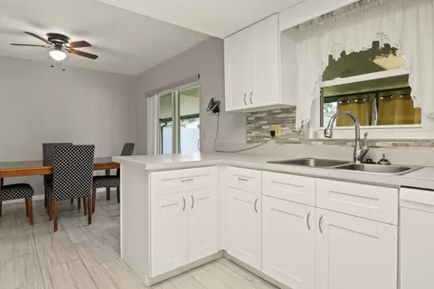 Kitchen - 11403 Fillmore Ave, Seffner, FL 33584 photo 5 of 5