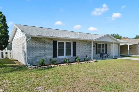 Exterior - 11403 Fillmore Ave, Seffner, FL 33584 photo 1 of 7