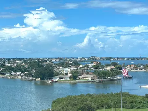 100 Bluff View Dr #311A, Belleair Bluffs, FL 33770