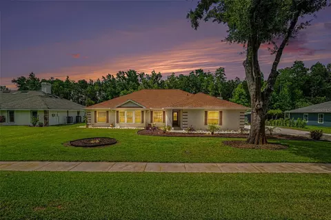 1015 Hastings Ct, Lutz, FL 33548