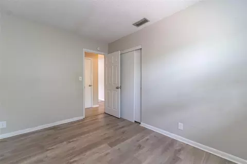 Bedroom - 614 E Wheeler Rd, Seffner, FL 33584 photo 4 of 4