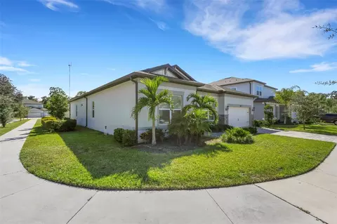 Exterior - 13817 Sharp Hawk Dr, Riverview, FL 33569 photo 4 of 4