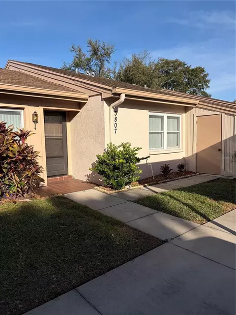 3807 Staysail Ln #3807, Holiday, FL 34691