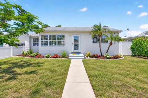 260 42nd Ave, Saint Pete Beach, FL 33706