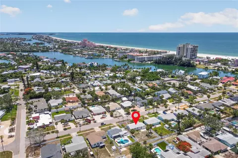 260 42nd Ave, Saint Pete Beach, FL 33706