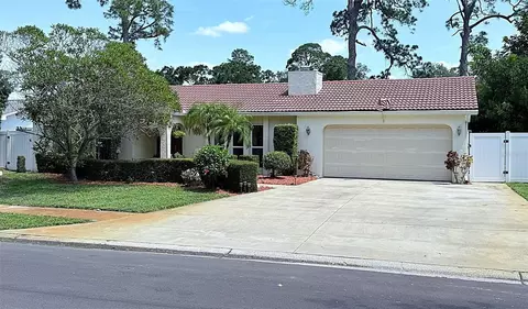 13569 91st Ave, Seminole, FL 33776
