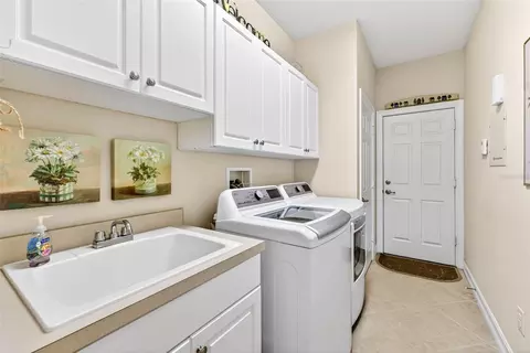 Other - 5073 Ruby Flats Dr, Wimauma, FL 33598 photo 9 of 10