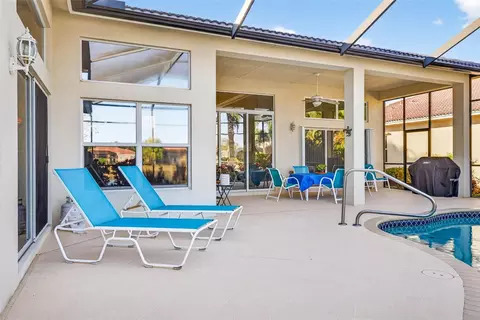 Exterior - 5073 Ruby Flats Dr, Wimauma, FL 33598 photo 5 of 14