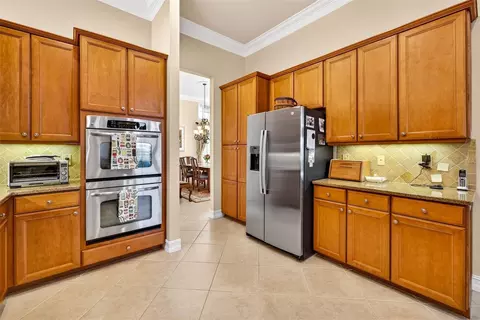 Kitchen - 5073 Ruby Flats Dr, Wimauma, FL 33598 photo 5 of 5