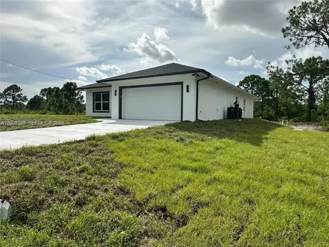 1125 Milwaukee Blvd, Lehigh Acres, FL 33974