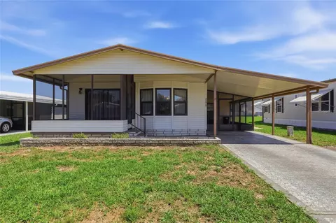 35919 Verano Ln, Zephyrhills, FL 33541