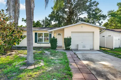 2220 Lauren Dr, Largo, FL 33774