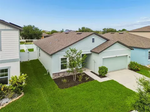 1261 Anchor Bend Dr, Ruskin, FL 33570