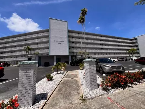 1868 Shore Dr S #607, South Pasadena, FL 33707