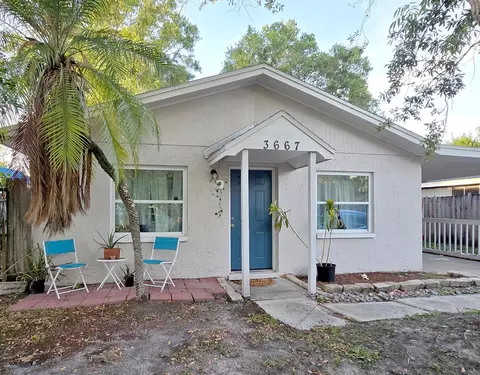 3667 135th Ave, Largo, FL 33771