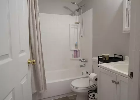 Bath - 3667 135th Ave, Largo, FL 33771 photo 1 of 1