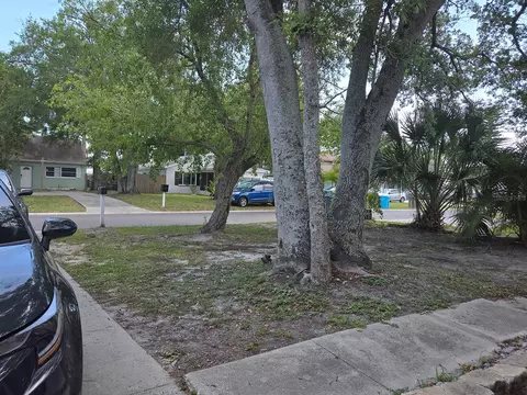 Exterior - 3667 135th Ave, Largo, FL 33771 photo 3 of 3