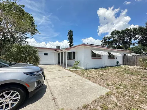 5671 Orange Rd, Seminole, FL 33772