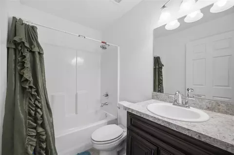 Bath - 23 Juniper Trail Cir, Ocala, FL 34480 photo 4 of 4