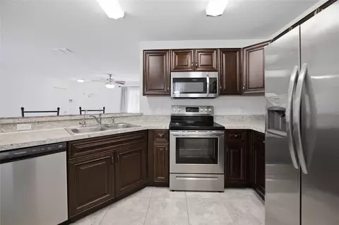 Kitchen - 23 Juniper Trail Cir, Ocala, FL 34480 photo 3 of 3