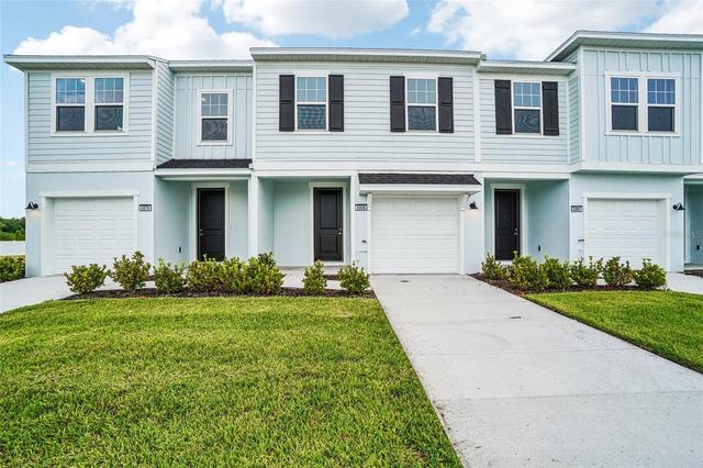 6868 Holcombe Down Dr, Zephyrhills, FL 33541