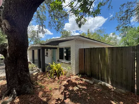 2908 E Howell St, Tampa, FL 33610