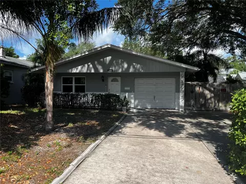 3110 7th St N, Saint Petersburg, FL 33704