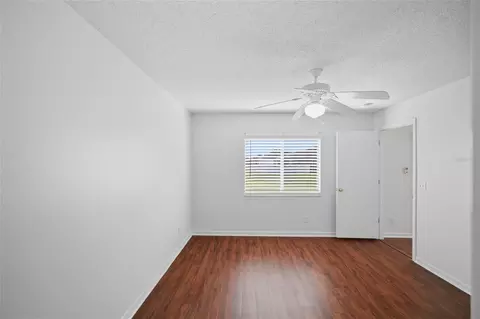 Bedroom - 13307 Ashbark Ct, Riverview, FL 33579 photo 4 of 6